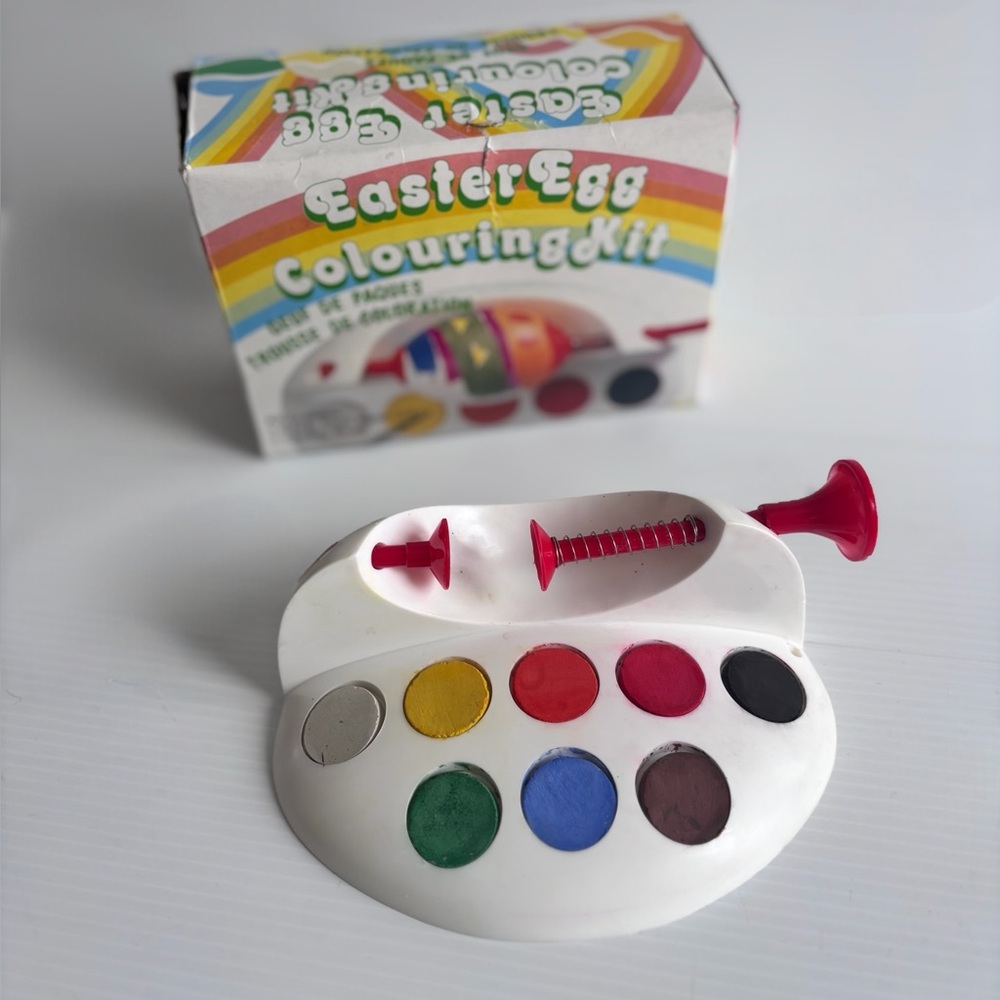 Vintage Easter Egg Coloring Kit with Box